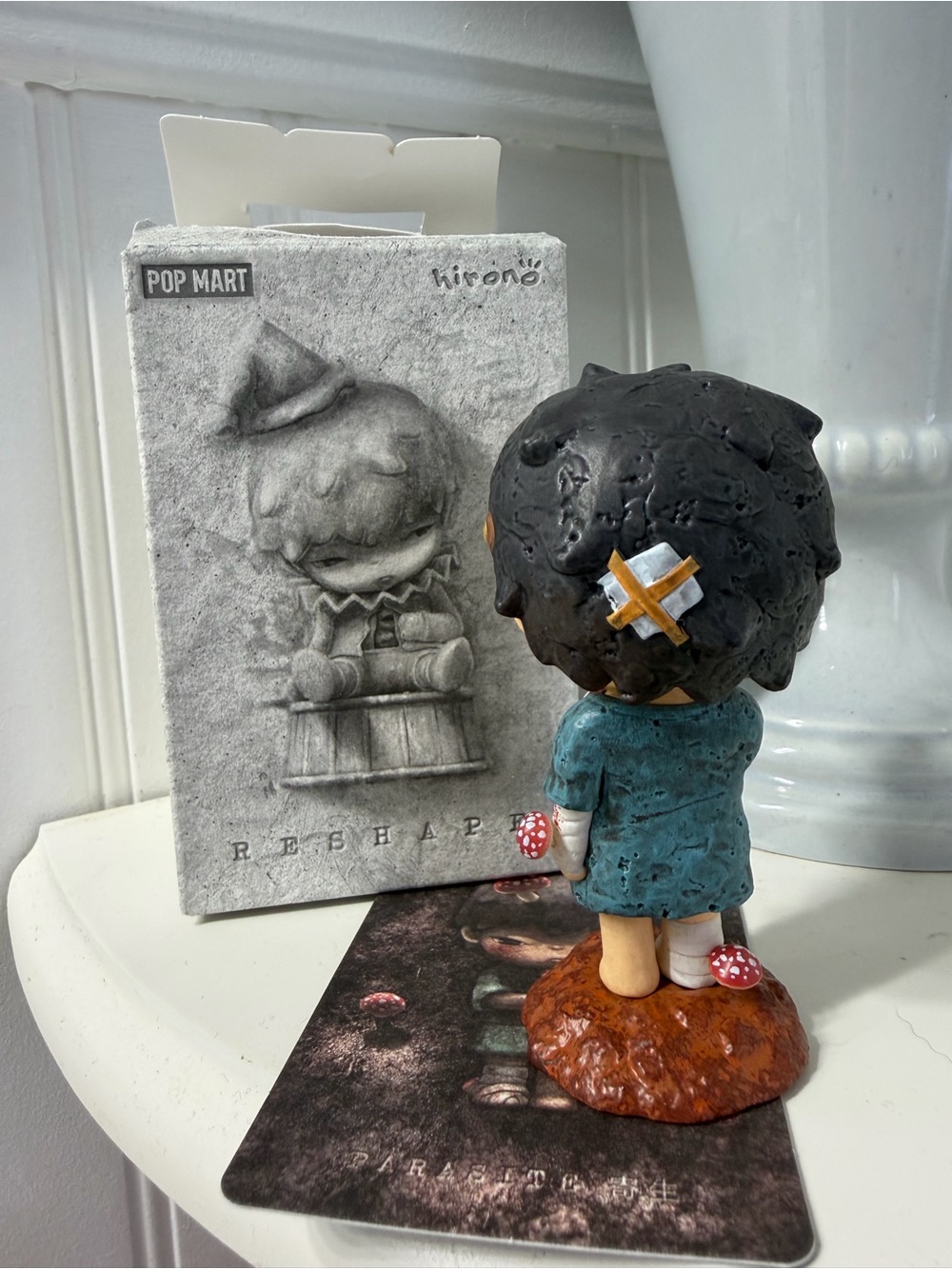 Hirono POP MART Reshape Figurine - Parasite - Picture 3 of 4